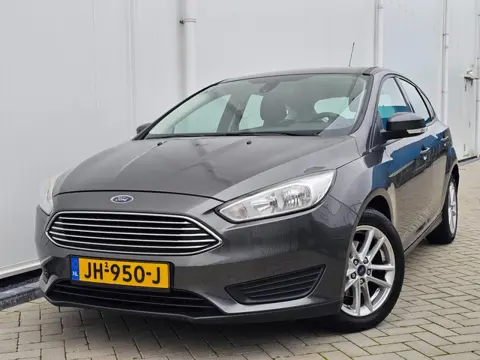 Ford Focus 1.0 Trend Hatchback bj 2016 Navigatie Climate Controle nette auto!