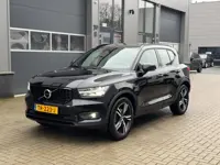 Volvo XC40 2.0 T4 R-Design