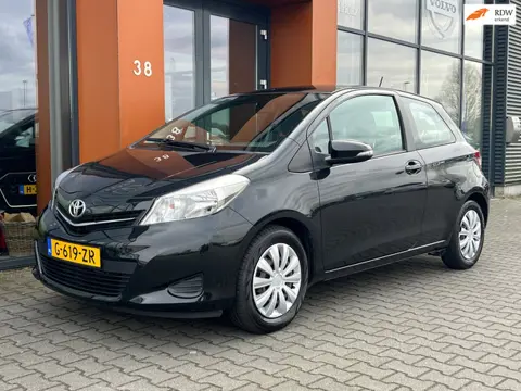 Toyota Yaris 1.3 VVT-i|Bluetooth|Camera|Airco|Trekhaak|NAP