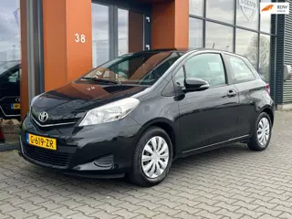 Toyota Yaris 1.3 VVT-i|Bluetooth|Camera|Airco|Trekhaak|NAP