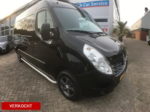 Renault Master T35 2.3 dCi L2H2 Energy Imperiaal en trap, sidebars lichtmetalen velgen Euro 6