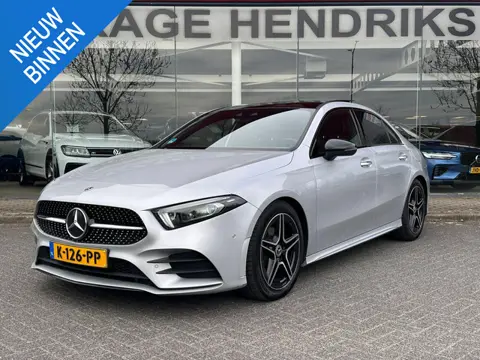 Mercedes-Benz A-klasse 180 Business Solution AMG | Panorama | Leder Alcantara | LED |