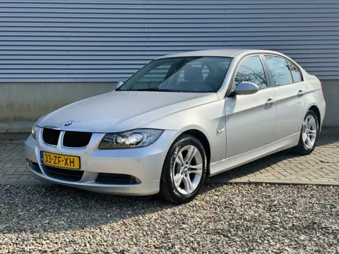 BMW 3 Serie 318i Business Line [  2e eig,dealer oh,nieuwstaat, xenon ]