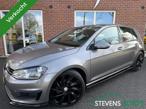 Volkswagen Golf 1.0 TSI Con. Series VERKOCHT! CARPLAY / DAB+ / CAMERA / 19 INCH
