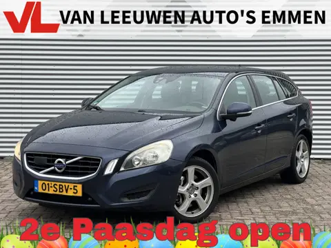Volvo V60 2.0T Momentum | Nieuw Binnen! | Leer | Automaat | Trekhaak | APK 01-08-2026 |