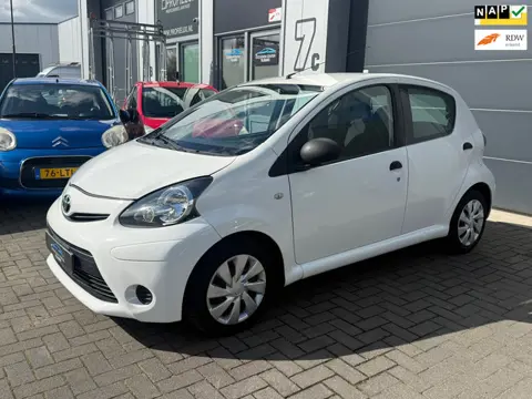 Toyota Aygo 1.0 AIRCO | ELEKTR PAKKET | APK 11-26 | NAP |