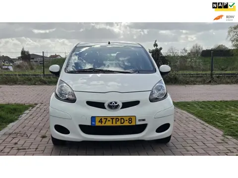 Toyota Aygo 1.0-12V Comfort Navigatie | 2012 | AIrco | 5-Deurs | NAP | APK 03-2027