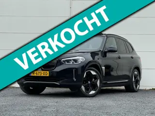 BMW IX3 High Exe Org NL Pano Head up HK 360 Cam Keyless SOH 99% Shadow line Dodehoekdetectie Lane as