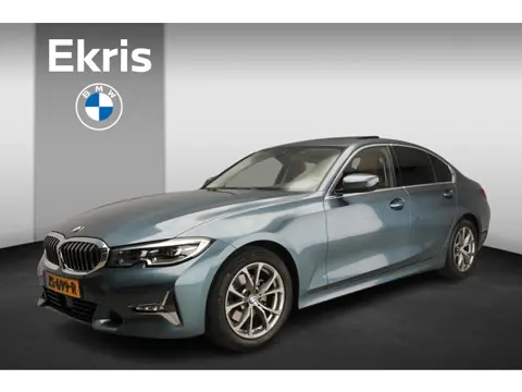 BMW 3 Serie Sedan 320i | LED | Leder | Navigatie | Active Cruise | Schuifdak | Sportstoelen | Elektr