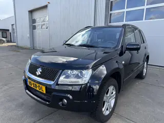 Suzuki Grand Vitara 2.0-16V High Executive AUTOMAAT TREKHAAK AIRCO. NW. APK.