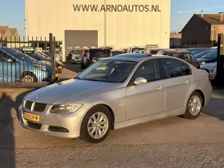 BMW 3-serie 320i AUTOMAAT Business Line, AIRCO(CLIMA), CRUISE CONTROL, PARKEERSENSOREN, 4X ELEK-RAME
