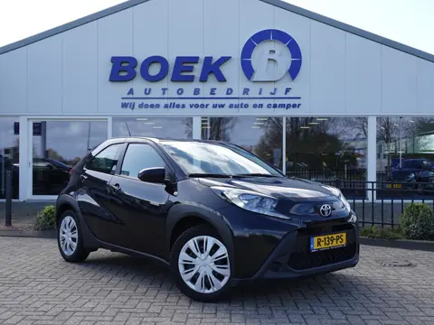 Toyota Aygo X 1.0 VVT-i MT Play CAMERA | ADAPT. CRUISE | BT-TEL | AIRCO