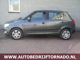Skoda Fabia 1.2 TSI AIRCO NAVI AIRCO BJ2011