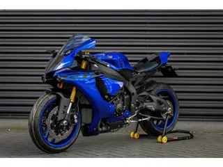 Yamaha Sport R1 200PK 2018 / NIEUWSTAAT / COMPLETE DOCUMENTATIE / DIRECT RIJDEN / AKRAPOVIC / 3DKM