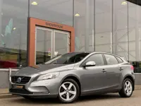 Volvo V40 1.5 T3 Kinetic | Navi | Cruise | Stoelverwarming | Bluetooth | Parkeersensoren | Voorruitv