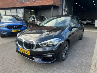 BMW 1-serie 118i Executive AUTOMAAT CAMERA DAK DEALER OH ORIG NL NAP