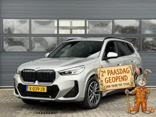 BMW iX1 XDRIVE30 LAUNCH EDITION 67 KWH (99% SOH) I 2E PAASDAG OPEN I M-SPORTPAKKET I APPLE CARPLAY I