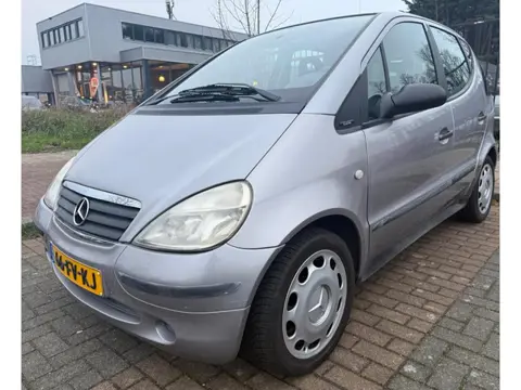 Mercedes-Benz A-klasse 140 let op valt uit! AUTOMAAT /APK/NAP