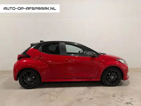 Toyota Yaris 1.5 Hybrid Executive 5drs. Automaat Navi Camera Clima Cruise Airco PDC Trekhaak