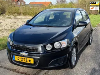 Chevrolet Aveo 1.2 LT 5-Drs Airco Audio-CD/MP3 Electric pakket LMV 15" Cruisecontrol ESP ABS Trekhaa