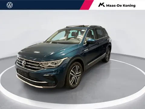 Volkswagen Tiguan 1.4 TSI eHybrid Elegance · Panoramadak · 360 Camera · Head-Up · Wegklapbare Trekha