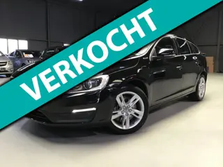 Volvo V60 2.4 D5 Twin Engine Momentum I AWD I Clima I Cruise I Navi I Xenon I Stoelverw I 17inch I N