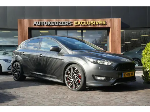 Ford Focus 1.5 ST-Line 182 PK Automaat Leer