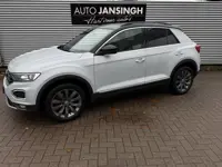 Volkswagen T-Roc 1.5 TSI Sport Nieuwstaat!! | ACC | Led Koplampen | Navigatie | Stoelverwarming | LM