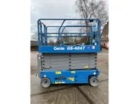 Gebruikte schaarhoogwerker Genie GS4047 (2017) met nieuwe batterijen!