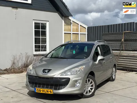 Peugeot 308 SW 1.6 VTi XS | Airco | El. Ramen | Pano | NAP | Trekhaak | Parkeersensoren | Rijdt en s