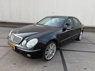 Mercedes-Benz E-klasse 240 Avantgarde leest advertentie