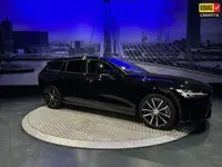 Volvo V60 2.0 T6 Plug-in hybrid AWD Plus Dark Long Range MY2023 *1e eigenaar*NL Auto*