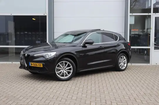 ALFA ROMEO STELVIO 2.0 T AWD Ti Q4 /CARPLAY/KEYLESS/ADAP.CRUISE