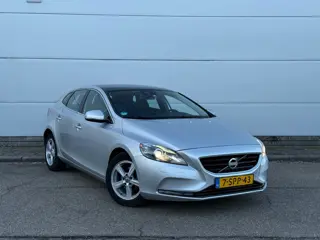 Volvo V40 1.6 D2 Summum XENON|PANO|CLIMA|CAMERA|STOELVERW.