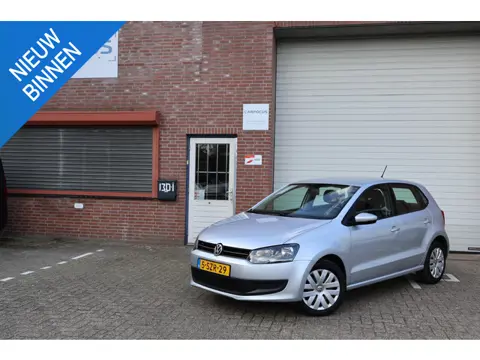 Volkswagen Polo 1.2 TSI BlueMotion Edition 2e eigenaar NAP Cruise Airco Trekhaak 02-27 APK