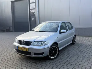 Volkswagen Polo 1.4-16V Trendline Jaar Apk