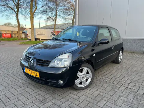 Renault Clio 1.2-16V Campus 137.667KM Jaar Apk