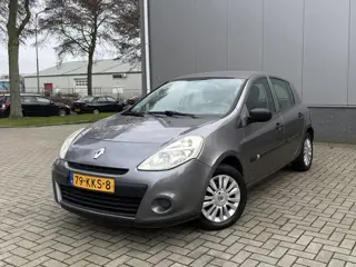Renault Clio 1.2 Special Line Airco/ Navigatie