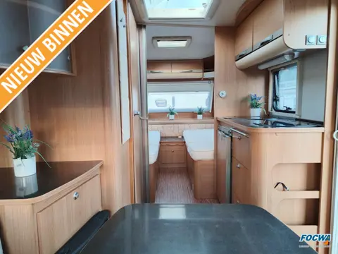 Adria Adora 472 LU Mover 2 Enkele Bedden Zit