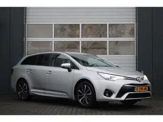 Toyota Avensis Touring Sports 1.8 VVT-i SkyView Edition Camera/Stoelverwarming/Keyless/Lane.Assist/N