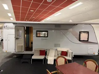 Eriba Exciting 505 6 PERS STAPELBED LUIFEL