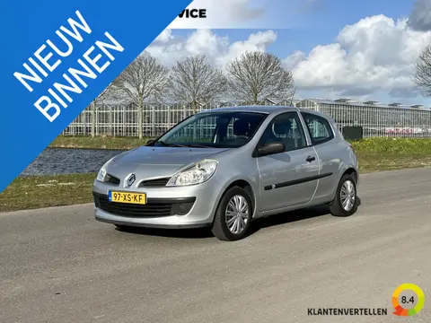Renault Clio 1.2-16V Authentique