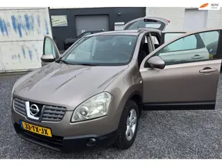 Nissan Qashqai 2.0 Tekna 5 deurs zeer netjes