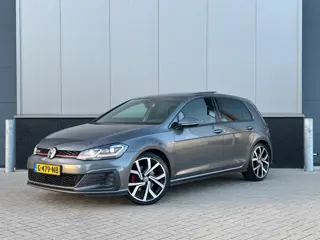 Volkswagen Golf 2.0 TSI GTI Performance Aut Pano Virtual Cam Carplay