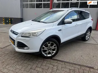 Ford Kuga 1.6 Titanium 4WD AUT NAVI Keyless Entry