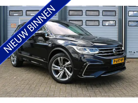 Volkswagen Tiguan 1.5 TSI R-Line Business+ Panodak Virtual cockpit Xenon Navi T-haak Bj:2022