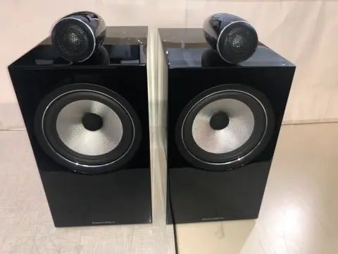 Bowers & Wilkins 705 S2 luidsprekers