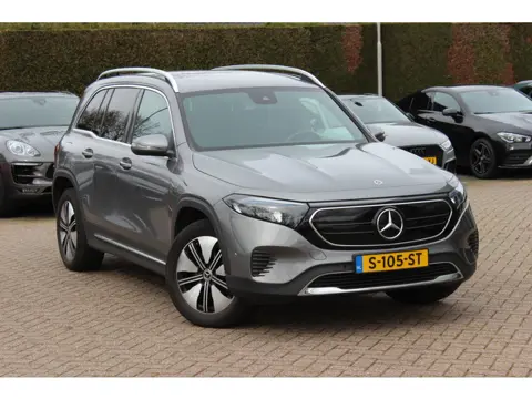 Mercedes-Benz EQB 250 Business Line 7p. 67 kWh / Camera / Apple CarPlay / Half leder / Keyless / 18'
