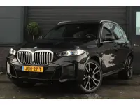 BMW X5 xDrive50e M-Sport Launch Edition | Sky Launch | Adaptief | 22 Inch | Comfort Stoelen | Bomvol