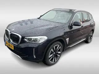 BMW iX3 Executive 80 kWh / Panoramadak / Camera / Head-up / 20'' / Leder / Harman Kardon / Navigatie